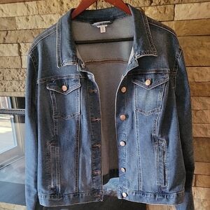 Time and Tru Denim Button-Up Jacket